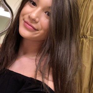 Meet your Posher, Alexandra